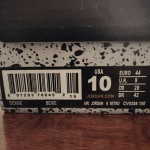 Off WHITE Jordan 4's